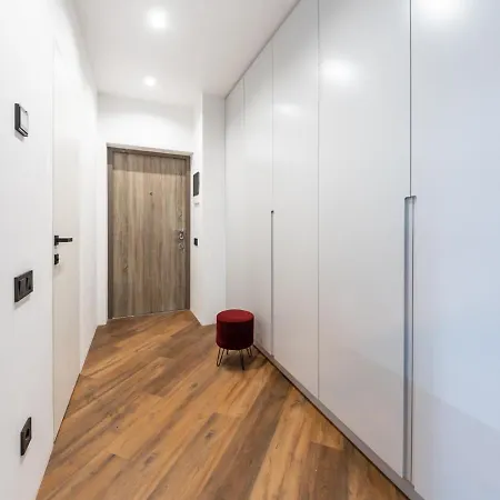 Apartment люкс на бориспільській жк олімпік парк, генератор на будинку *